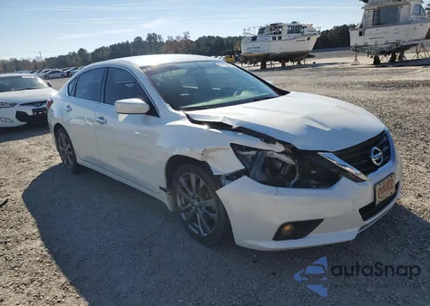 2018 Nissan Altima 2.5 из США, поврежденный, VIN 1N4AL3AP7JC245280